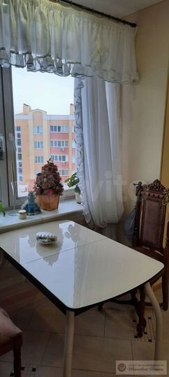 2-к. квартира, 60 м², 5/5 эт.