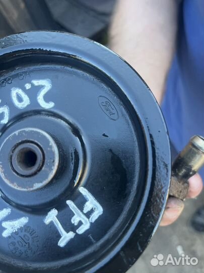 Насос Гур Ford 98SF-3A733-BA