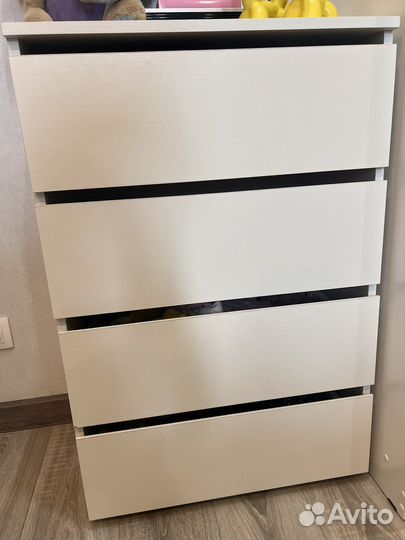 Комод белый