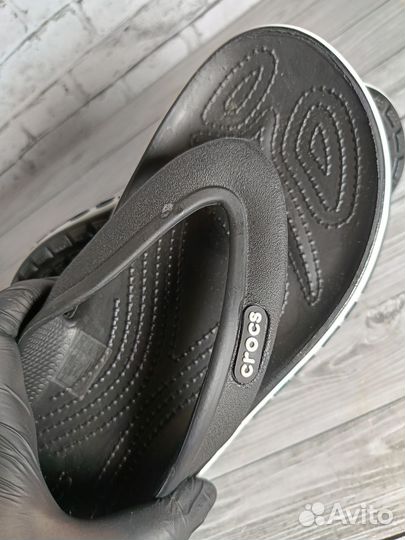 Вьетнамки сланцы crocs мужские чёрные (дефекты)