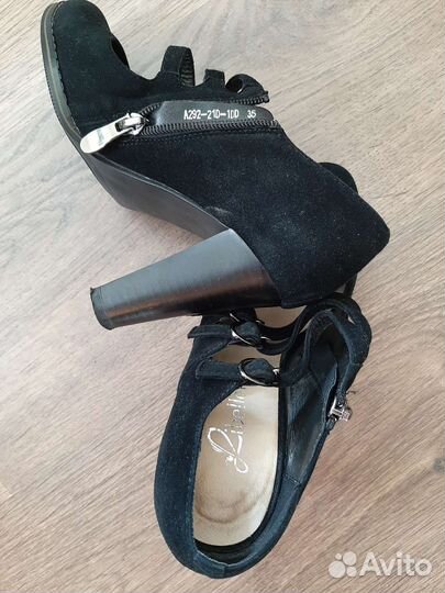 Туфли женские 36 размер черные