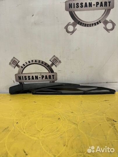 Ниссан Patrol Y62 Поводок стеклоочистителя задний