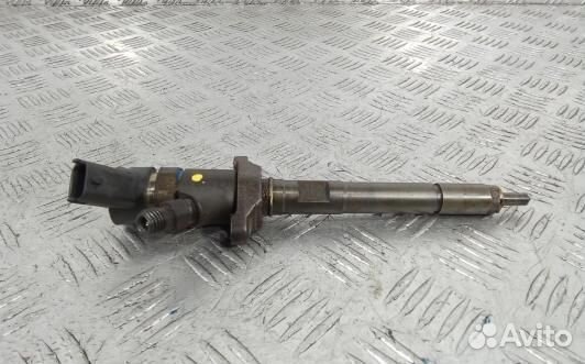 Форсунка дизельная peugeot 307 (UBE18AL01)