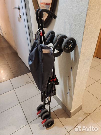 Прогулочная коляска трость