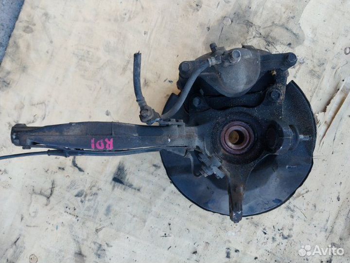 Кулак поворотный передний левый Honda Cr-V RD1