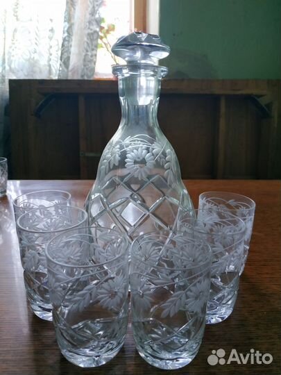 Графин-штоф с рюмками СССР