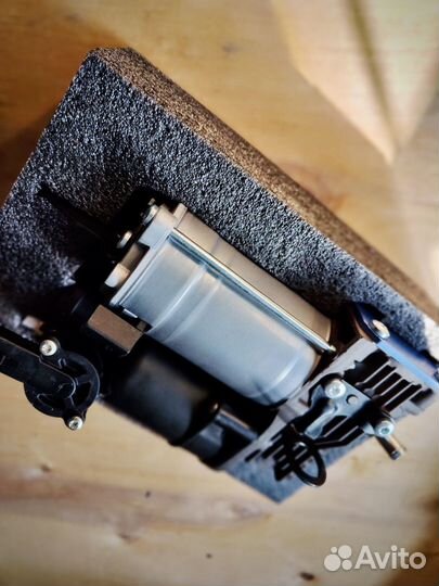 Пневмокомпрессор AMK Mercedes ML/GL 164/166 W221