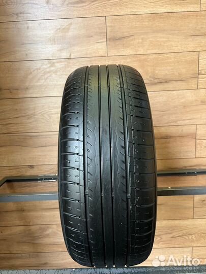 Kumho Solus KH17 215/50 R17