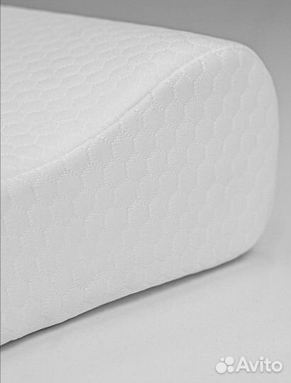 Подушка ортопедическая (анатомическая)