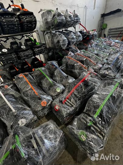 Мотосноуборд гусеничный