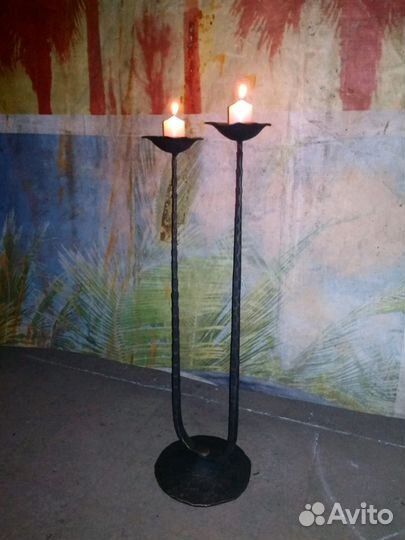Подсвечник кованый напольный