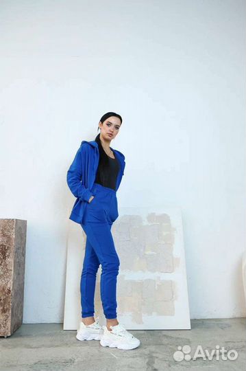 Спортивный костюм женский