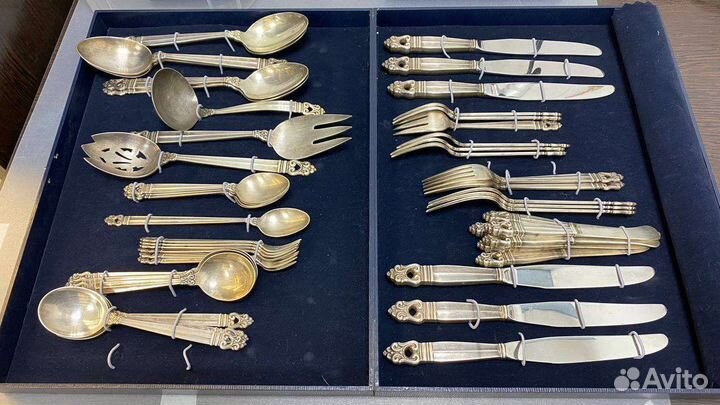 Серебряный набор столовых приборов Royal Danish