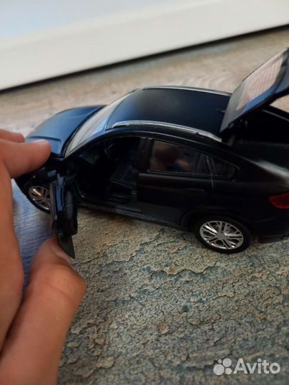 Модель машины бмв x6