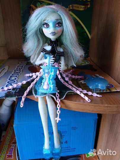 Кукла монстер хай Рошель призрачно