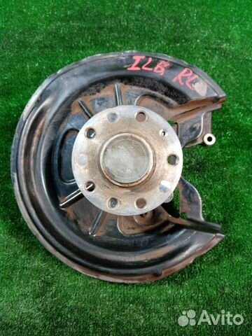 Цапфа задняя левая Volkswagen Golf 5 BLG 1.4 2008