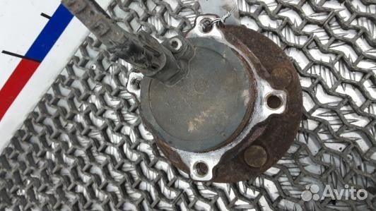 Ступица задняя левая volvo C30 1 (93N22LZ01)