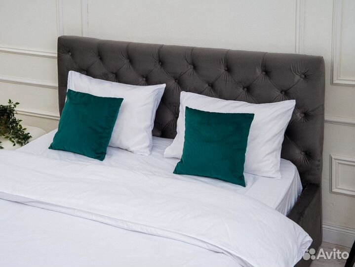 Кровать новая. цена за полный комплект