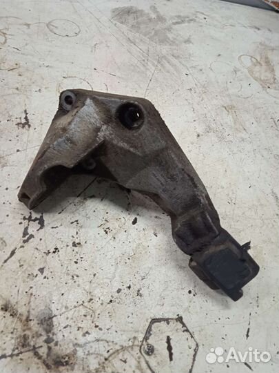 Кронштейн двигателя Opel Vectra A Опель вектра а