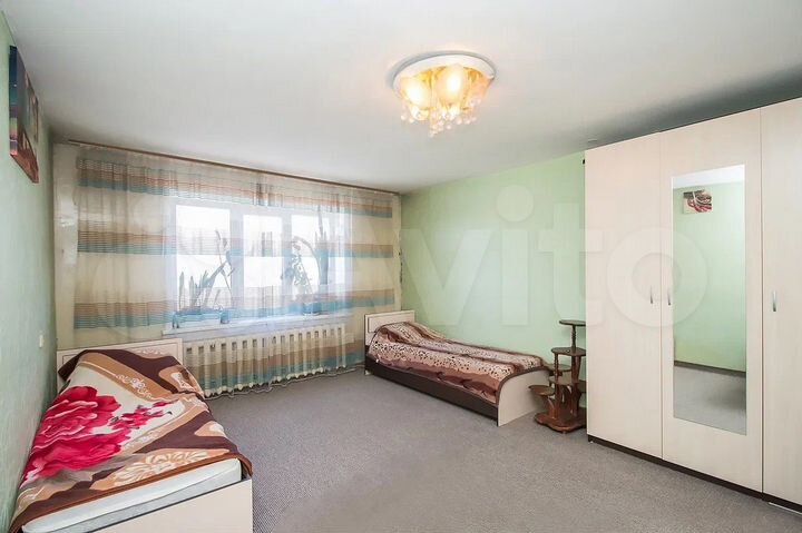 5-к. квартира, 142,1 м², 3/6 эт.