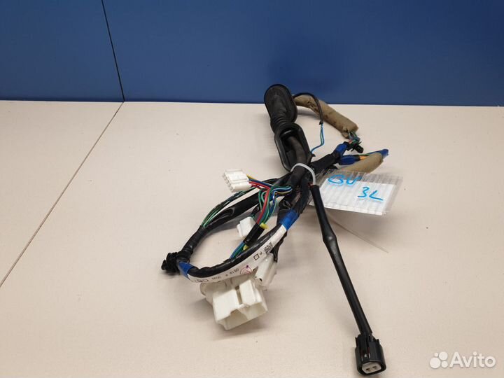 Проводка задней левой двери Suzuki Grand Vitara 20
