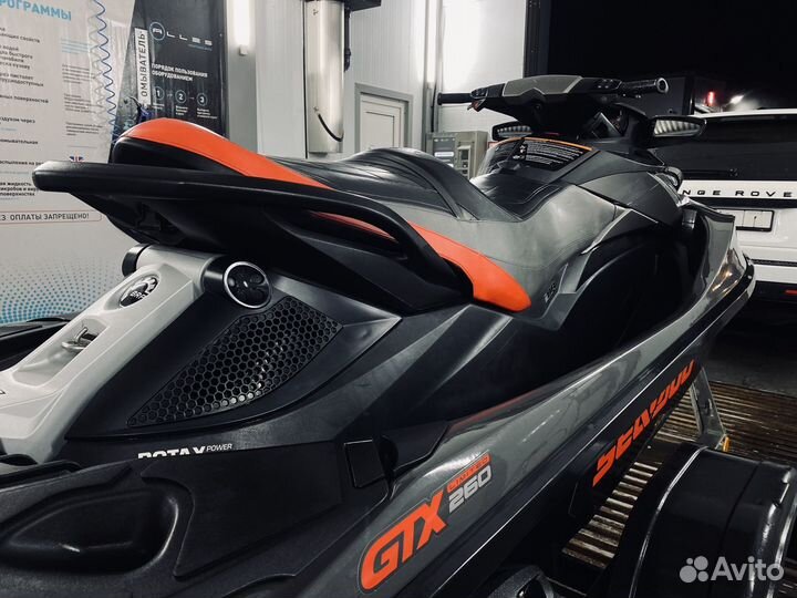 BRP Sea-Doo GTX Limited 260 IS