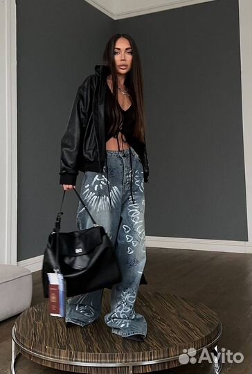 Бомбер женский Balenciaga