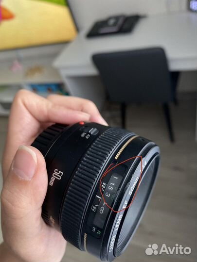 Объектив Canon 50 mm f 1.4