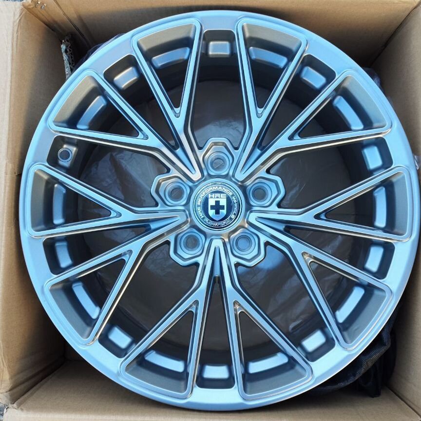Литые диски HRE FF28 7.5×R17 5×114.3