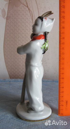 Статуэтка. Фарфор. Лыжница. лфз, высший сорт, Высо