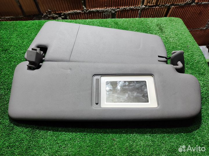 Козырек солнцезащитный правый Volkswagen Touareg 7