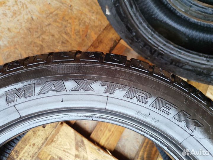 Maxtrek Trek M7 225/55 R17 101H