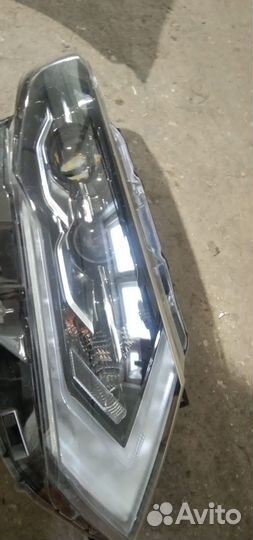 Фара правая Nissan X-Trail T32