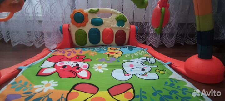 Развивающий коврик с пианино