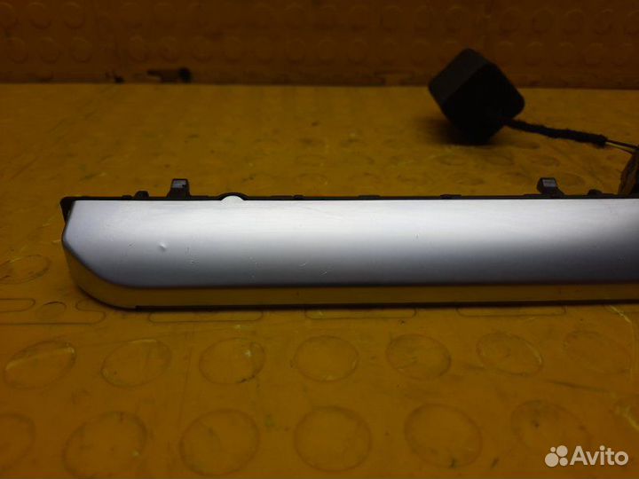 Декоративная накладка на торпедо Skoda Karoq djka