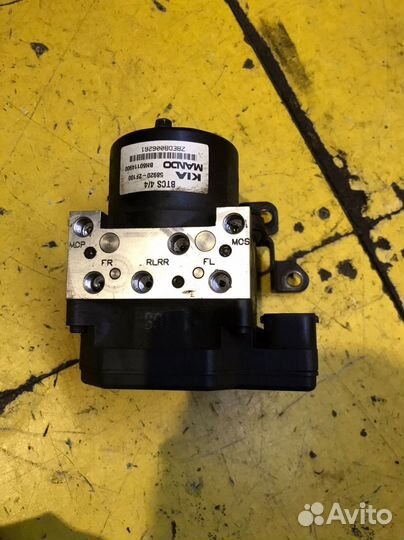 Блок ABS (насос) Kia Cerato