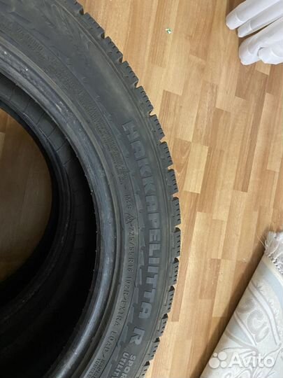 Nokian Tyres Hakkapeliitta R 225/55 R18 102R