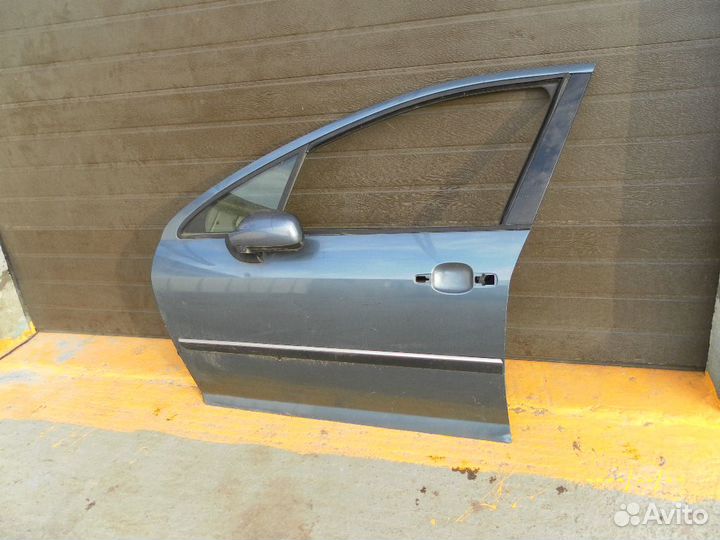 Дверь передняя левая пежо 407 серая