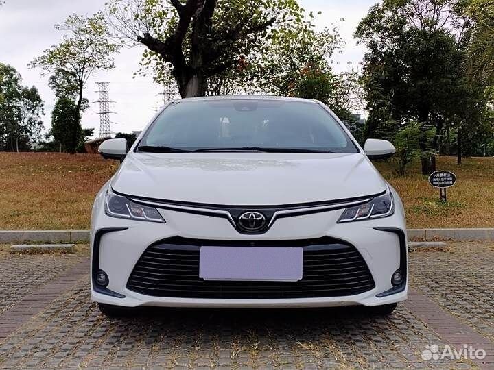 Toyota Corolla 1.2 CVT, 2021, 40 000 км