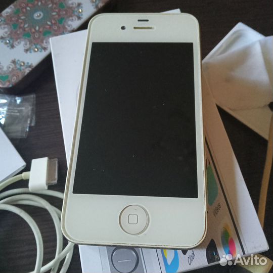 iPhone 4S, 16 ГБ