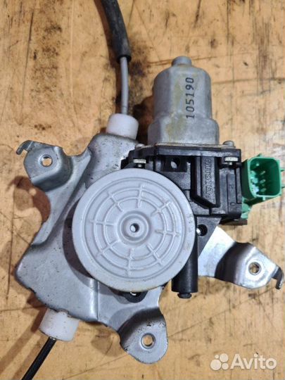 Стеклоподъемник передний левый Nissan Juke F15 1.6