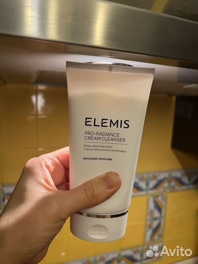 Elemis Pro-radiance cream cleanser