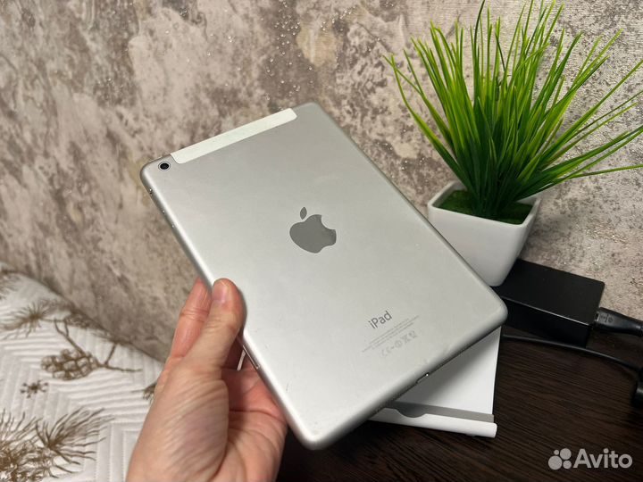 Планшет iPad белый - мини