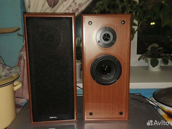 Проигрыватель винила с колонками Ritmix lp-380b