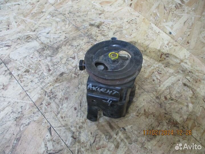 Насос гура Хендай Акцент 1,5 16кл. G4EC