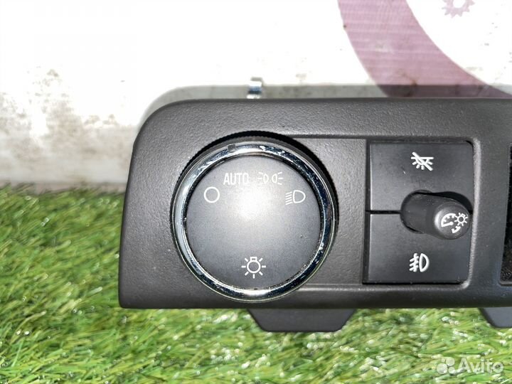 Переключатель света Cadillac Escalade GMT900