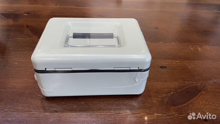 Кэшбокс (мини сейф) с ключами. Шкатулка