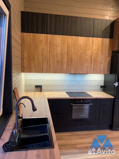 Кухня для частного дома углавая