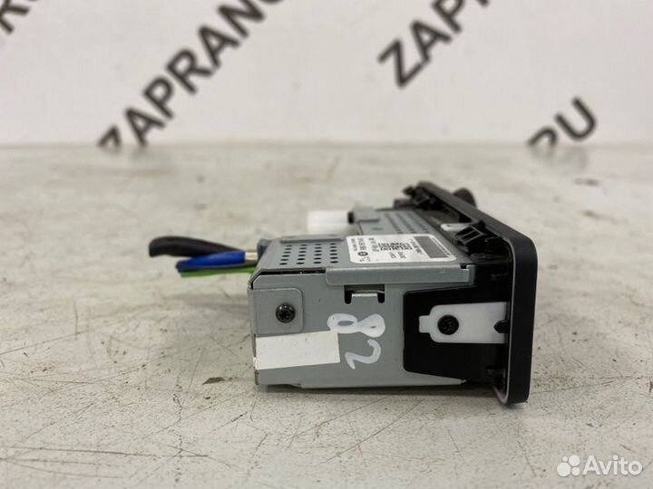 Разъем USB/AUX Land Rover Discovery 5 L462 2.0 L