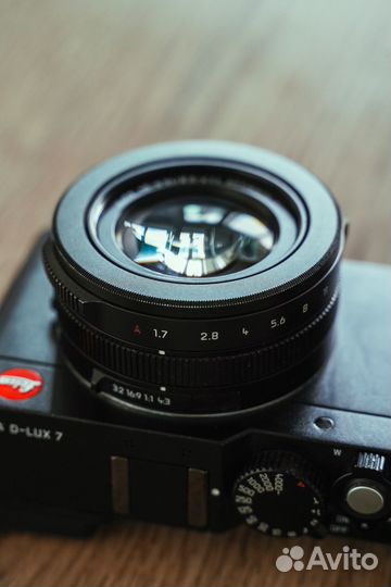 Leica D-Lux 7 black